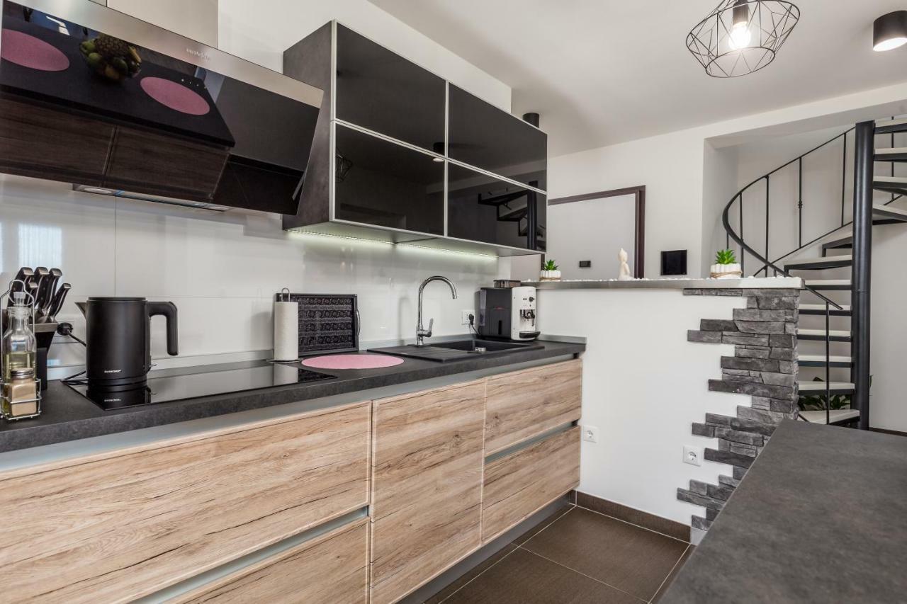 Luxury Apartment La Es Marčelji Εξωτερικό φωτογραφία