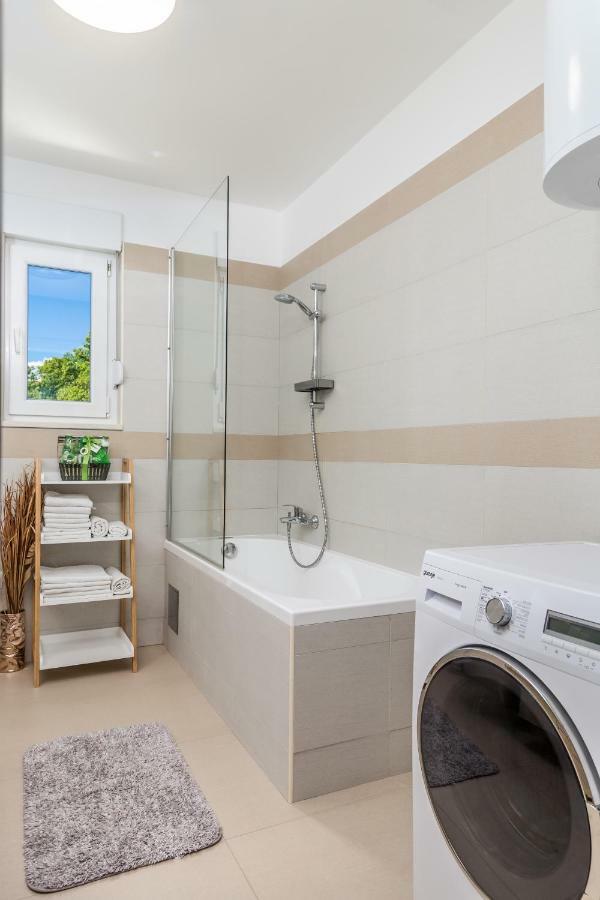 Luxury Apartment La Es Marčelji Εξωτερικό φωτογραφία