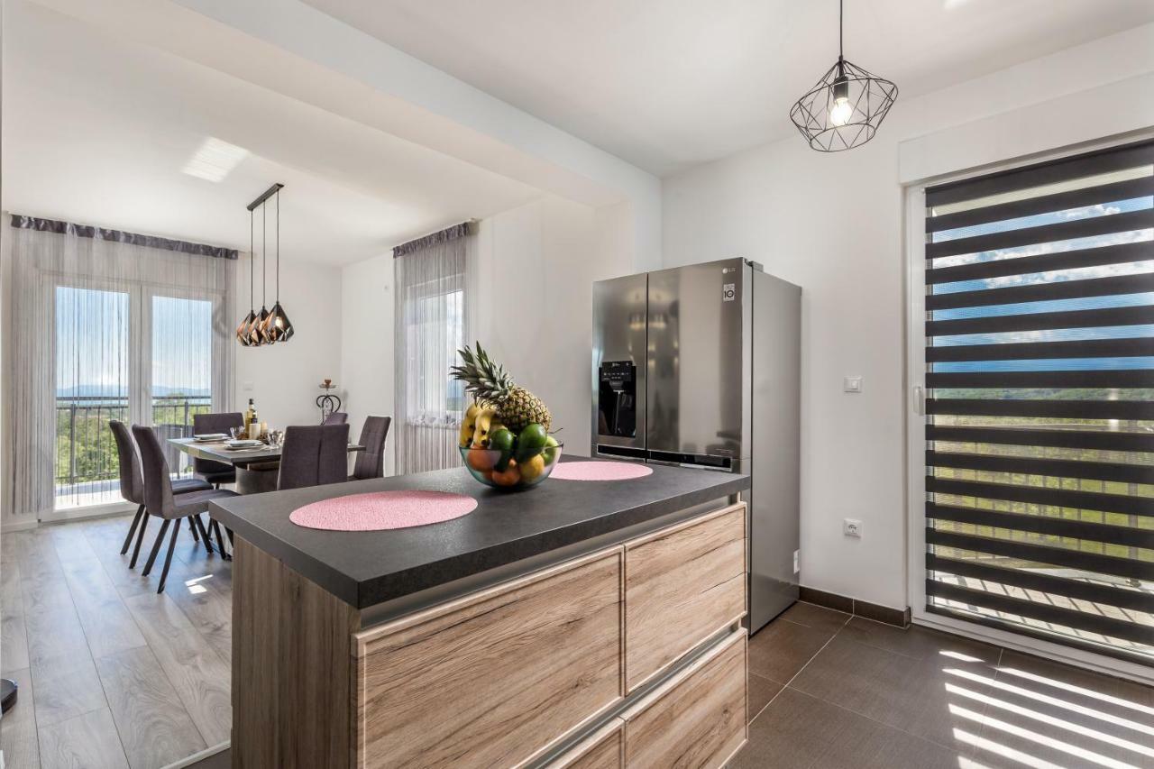 Luxury Apartment La Es Marčelji Εξωτερικό φωτογραφία